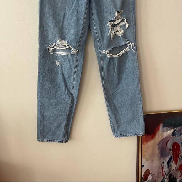 Madewell Baggy Straight Jeans in Earlhurst Wash: Ripped Edition - Picture 6 of 10